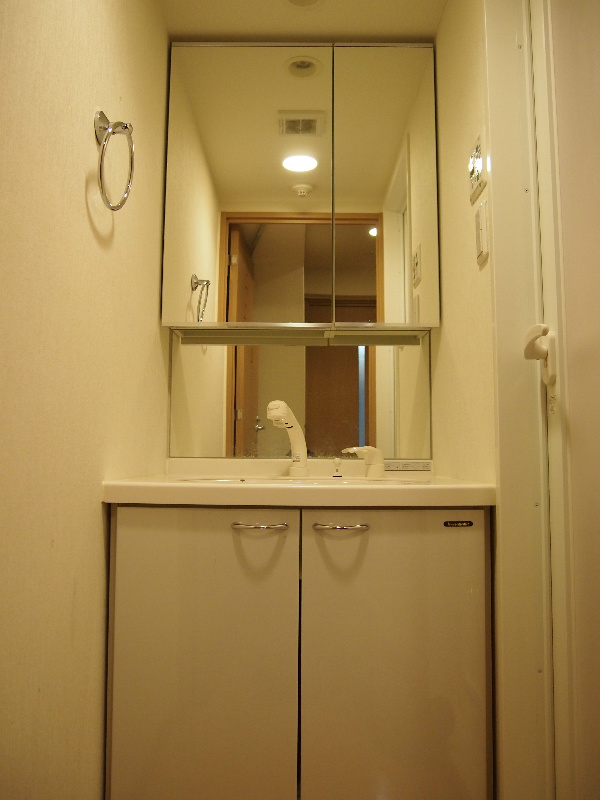 洗面設備　快適な独立洗面台♪（同一仕様写真）