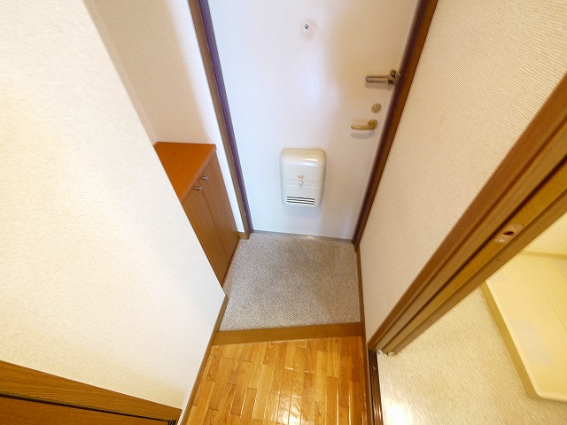 玄関　落ち着いた玄関です