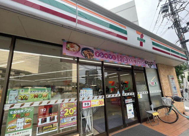 コンビニ　セブンイレブン大阪本田3丁目店（コンビニ）まで151m