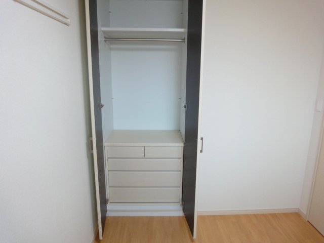 収納　洋室収納
