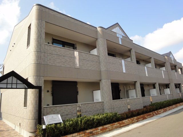 建物外観　外観写真（昼）