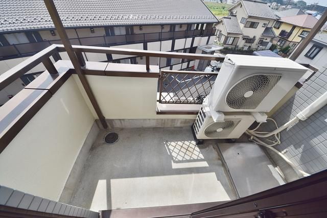 バルコニー　★洗濯物もすぐ乾きそうですね★