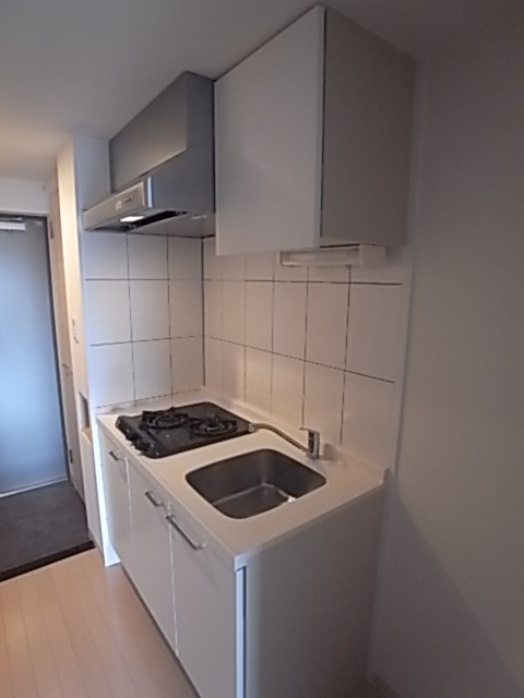 キッチン　お料理のやり易いビルトインのシステムキッチンです