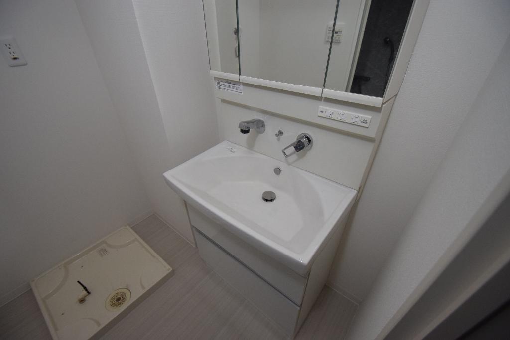 洗面設備　洗髪洗面化粧台