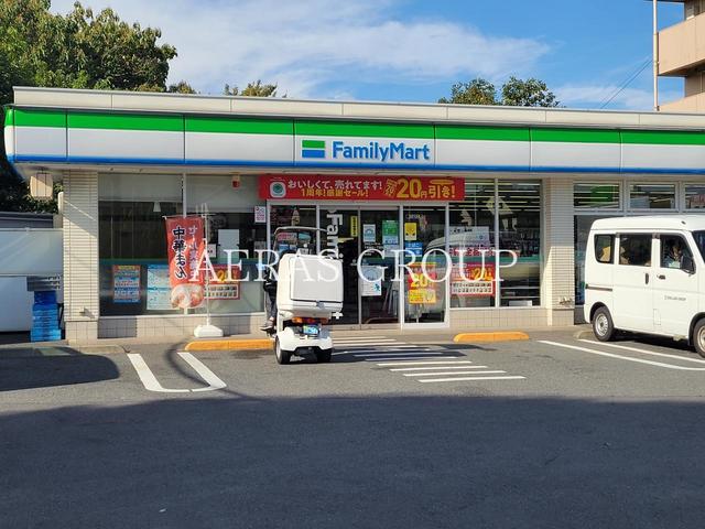 コンビニ　ファミリーマート下石神井一丁目店（コンビニ）まで395m
