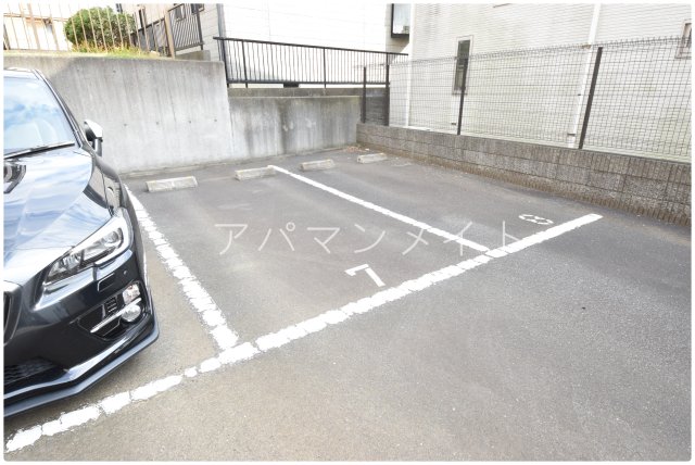 駐車場　駐車場があります