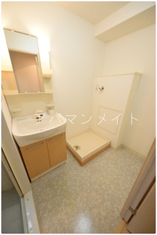 その他設備　室内洗濯機置場です