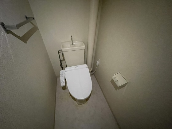 トイレ　※別部屋の写真です