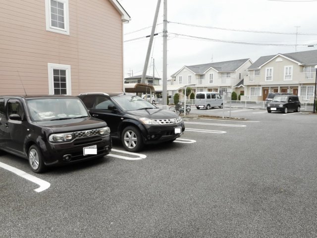 駐車場　駐車スペースもあります