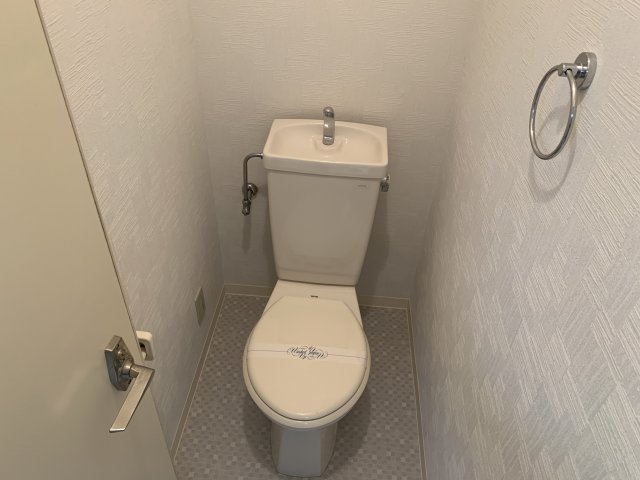 トイレ　バストイレ別でおすすめです☆