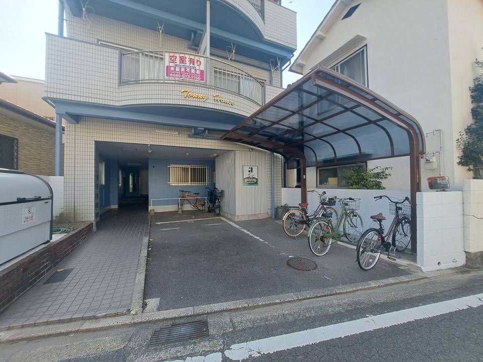 駐車場　駐輪場