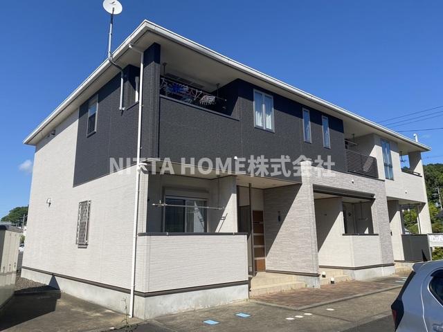建物外観　飽きの来ないシンプルな外観です♪