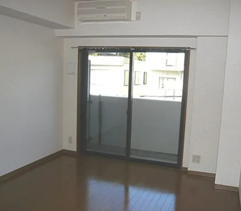 居室・リビング　別部屋の画像を使用しております。