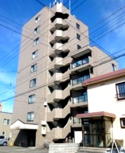 建物外観　Ｗｉ－Ｆｉ付きネット無料採用の１ＬＤＫマンションです♪