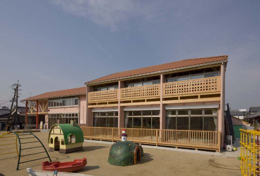幼稚園・保育園　大手保育園（幼稚園・保育園）まで77m