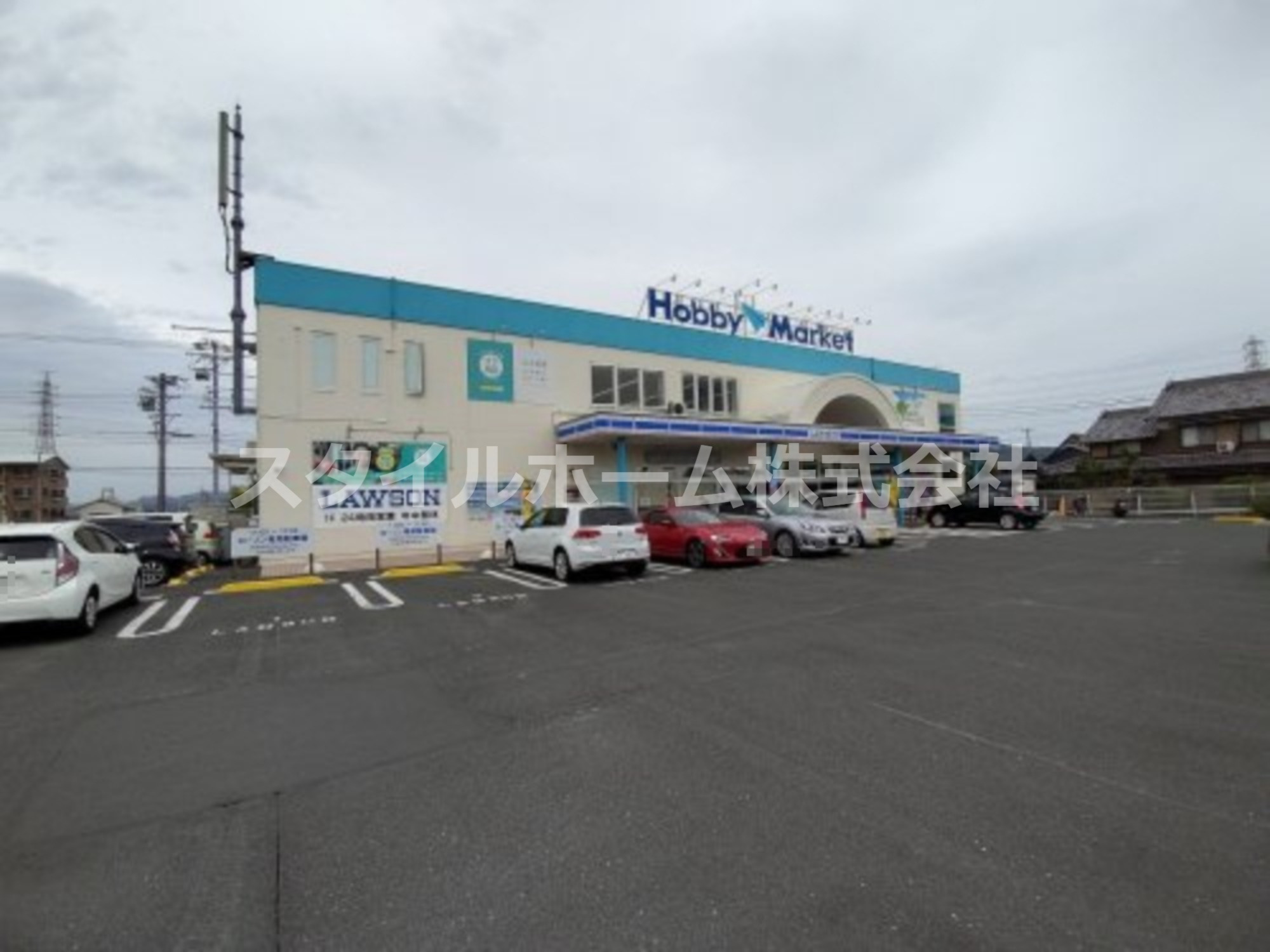 コンビニ　ローソン 豊橋佐藤三丁目店（コンビニ）まで563m