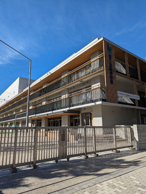 中学校　江東区立第二大島中学校（中学校）まで837m