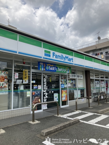 コンビニ　ファミリーマート清水三丁目店（コンビニ）まで427m