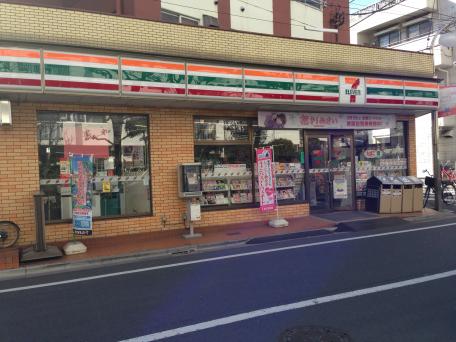 コンビニ　セブンイレブン 板橋3丁目店（コンビニ）まで394m