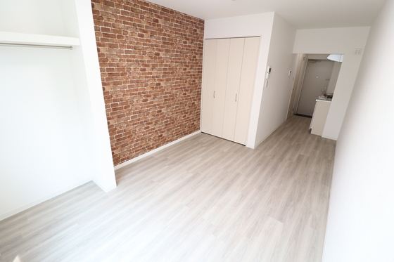 居室・リビング　※別部屋の写真です