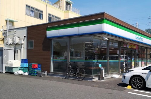 コンビニ　ファミリーマート 八千代上高野店（コンビニ）まで801m