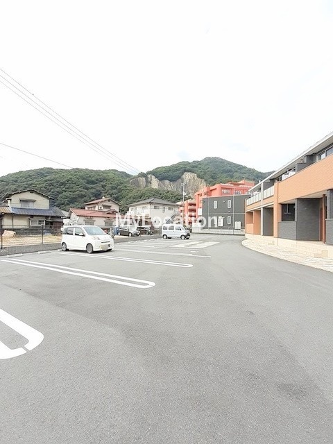 駐車場　☆敷地内に駐車場があります☆