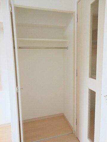 収納　クローゼット