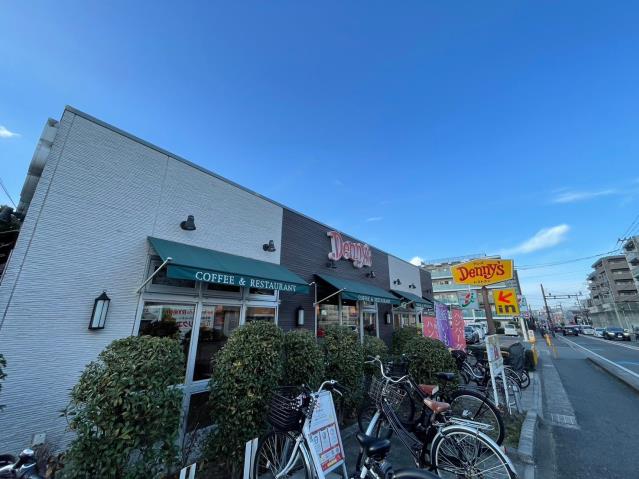 飲食店　デニーズ片瀬山店（飲食店）まで487m