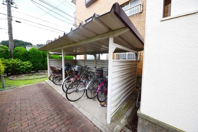 その他共有部分　★嬉しい屋根つき駐輪場です★