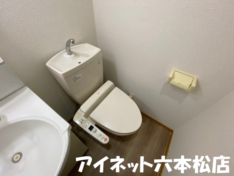 トイレ　清潔感のある空間です