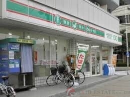 コンビニ　ローソンストア100吹田江の木町店（コンビニ）まで607m