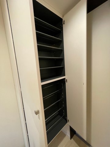 玄関　※別号室参照