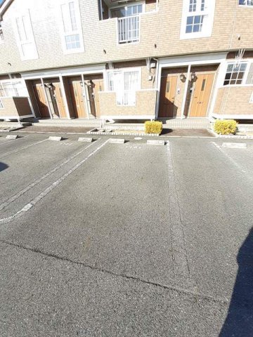 駐車場　駐車場完備です
