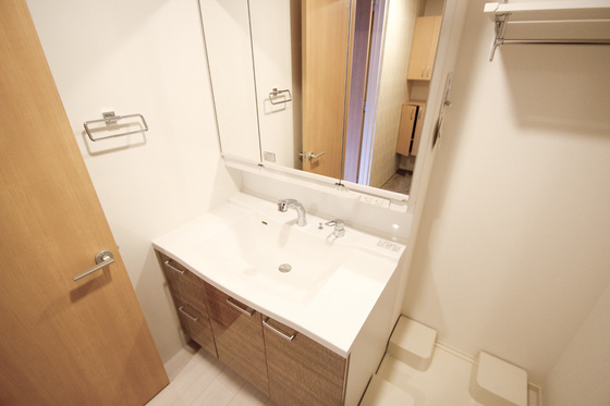 洗面設備　※別部屋の写真です
