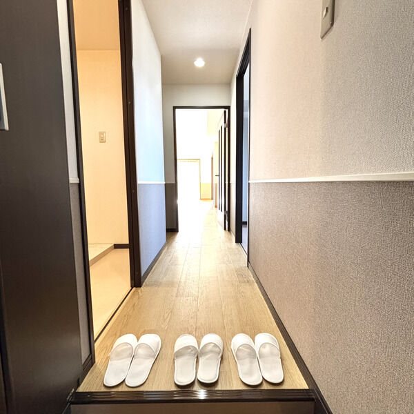 玄関　玄関　※別号室参考写真