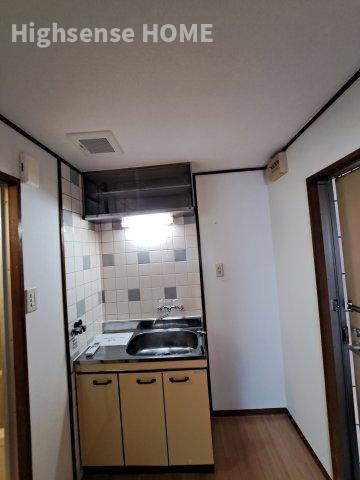 キッチン　コンパクトなキッチンで掃除もラクラク