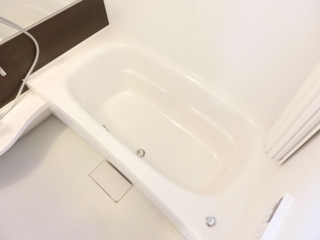 バス・シャワールーム　一坪バスです。