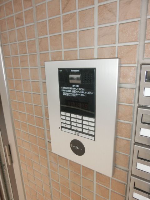 セキュリティ　安心のオートロック付き