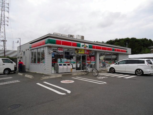 ドラックストア　ヤックスドラッグ若松店（ドラッグストア）まで764m