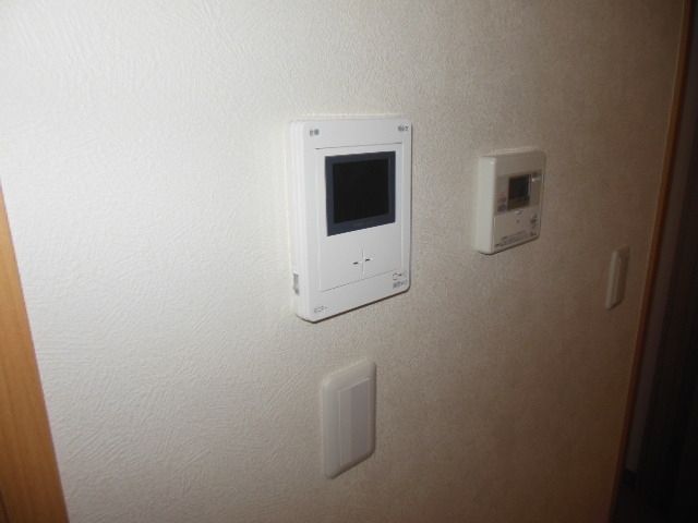 セキュリティ　★来客者がわかるＴＶモニターホン★