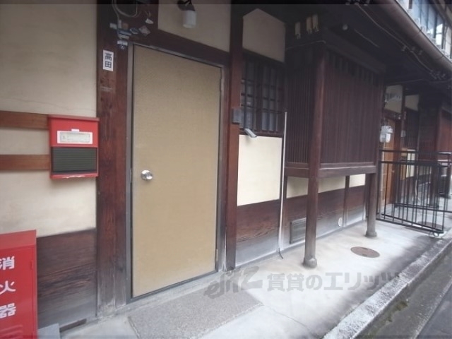 その他共有部分　玄関前