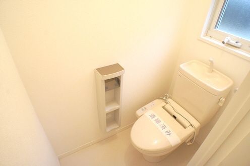 トイレ　別のお部屋の写真です