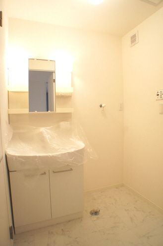 洗面設備　別のお部屋の写真です