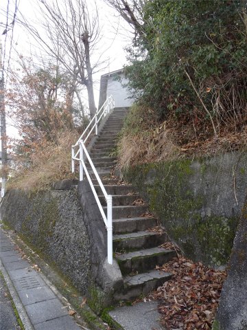 エントランス　建物への入り口部分です♪