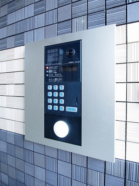 セキュリティ　オートロック完備