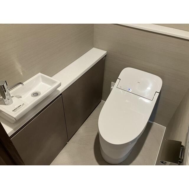 トイレ　ゆったりとした空間のトイレです