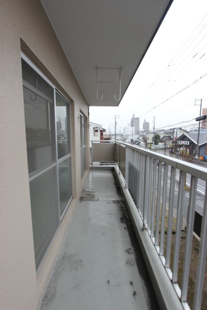 バルコニー　写真はイメージです。色仕様は現況優先となります。