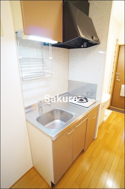 キッチン　広々使える快適な調理スペースです♪