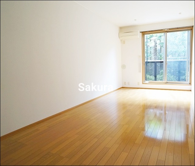 居室・リビング　開放感のあるゆったりとしたお部屋です♪