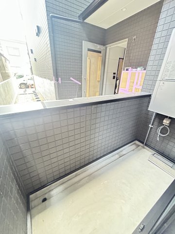 バルコニー　陽当たり良好なバルコニーです